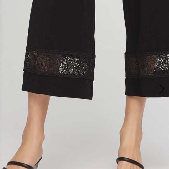 Chico's Travelers Macrame Crop Pants
Women Size M Black Pull On Wide
Leg - Picture 7 of 8